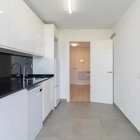 Guestready - Sunny Seaside Escape In *